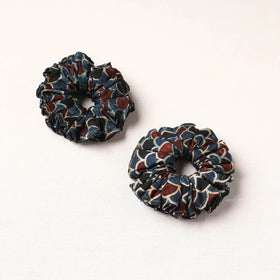 Handmade Fabart Rubber Band/Scrunchies (Set of 2) 13