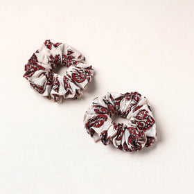 Handmade Fabart Rubber Band/Scrunchies (Set of 2) 14