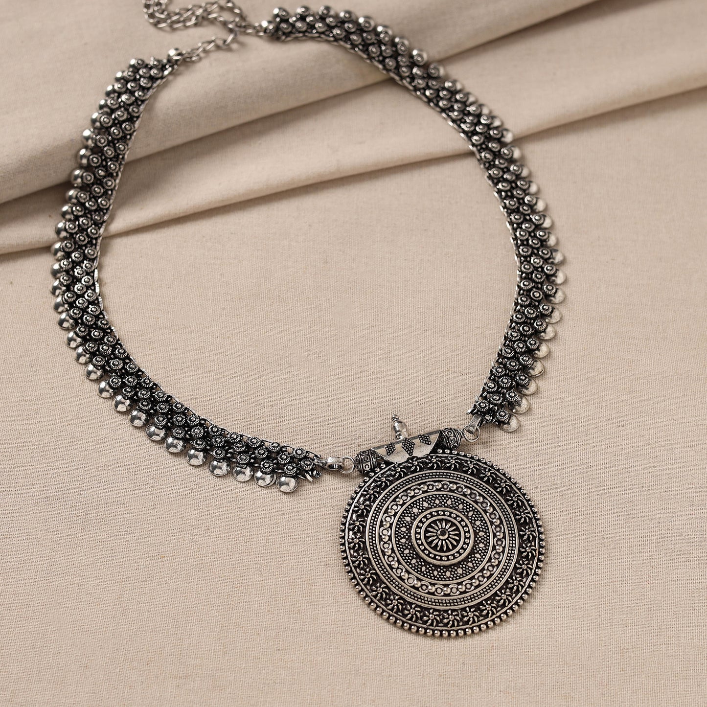 Antique Finish Oxidised White Metal Necklace 65