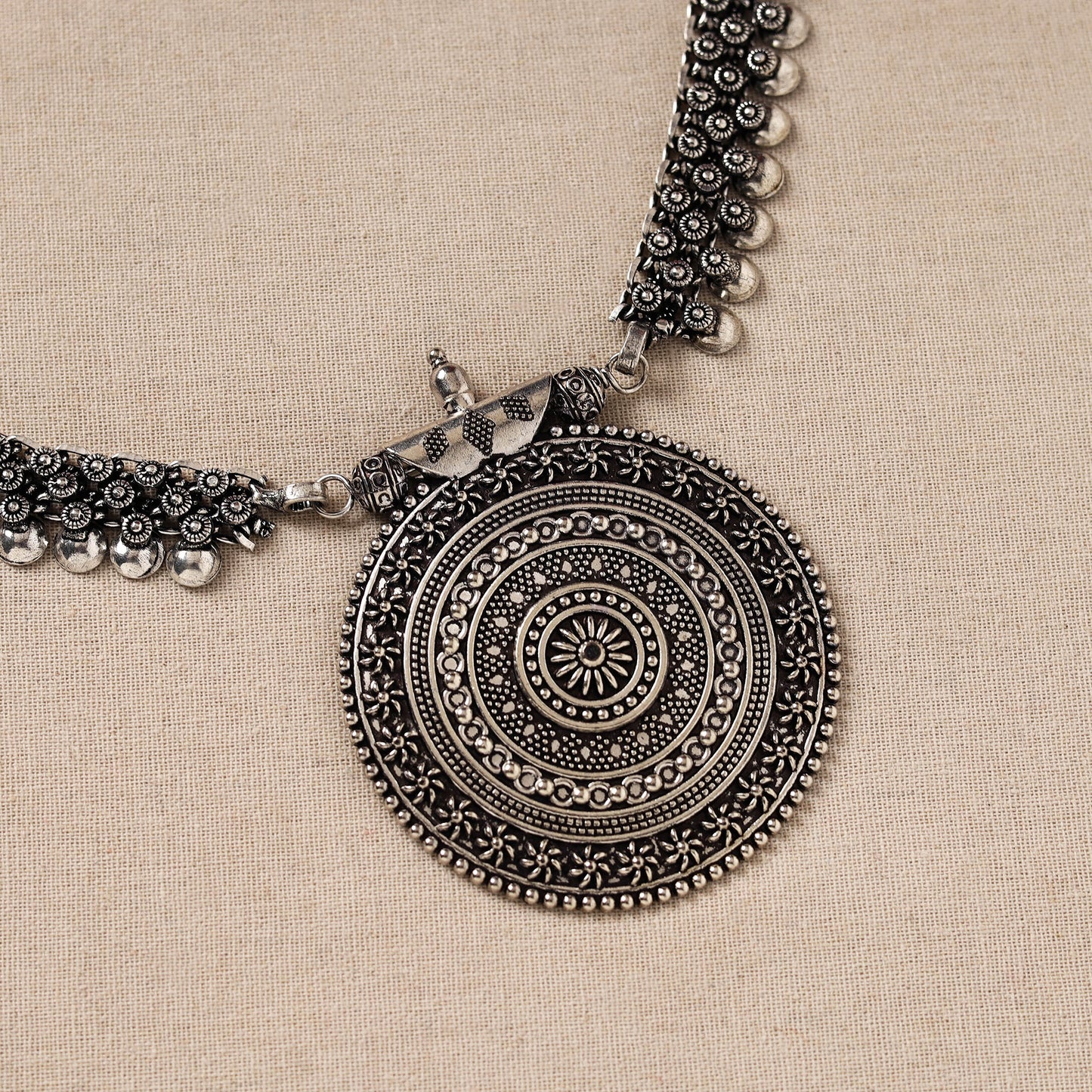 Antique Finish Oxidised White Metal Necklace 65