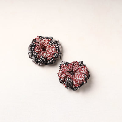 Handmade Fabart Rubber Band/Scrunchies (Set of 2) 18
