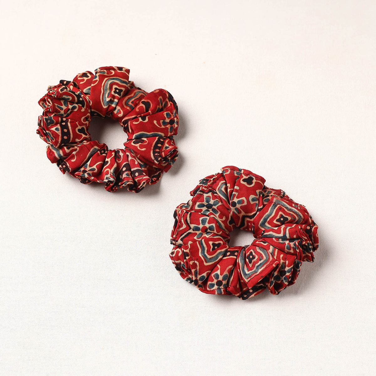 Handmade Fabart Rubber Band/Scrunchies (Set of 2) 19