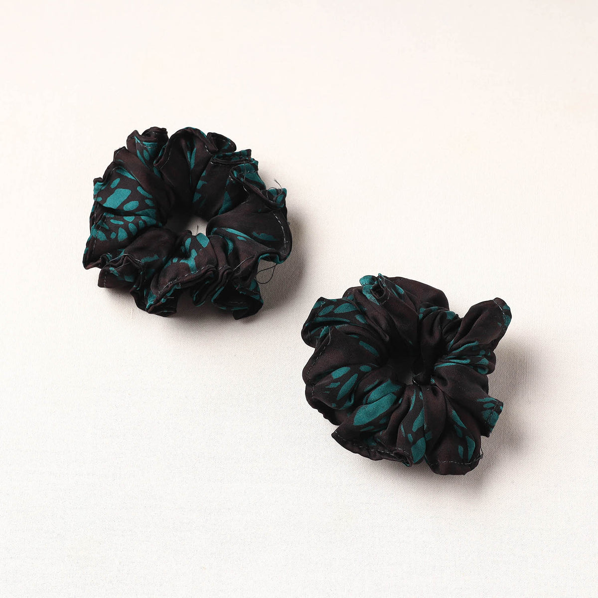 Handmade Fabart Rubber Band/Scrunchies (Set of 2) 25