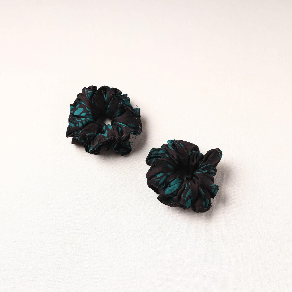 Handmade Fabart Rubber Band/Scrunchies (Set of 2) 25