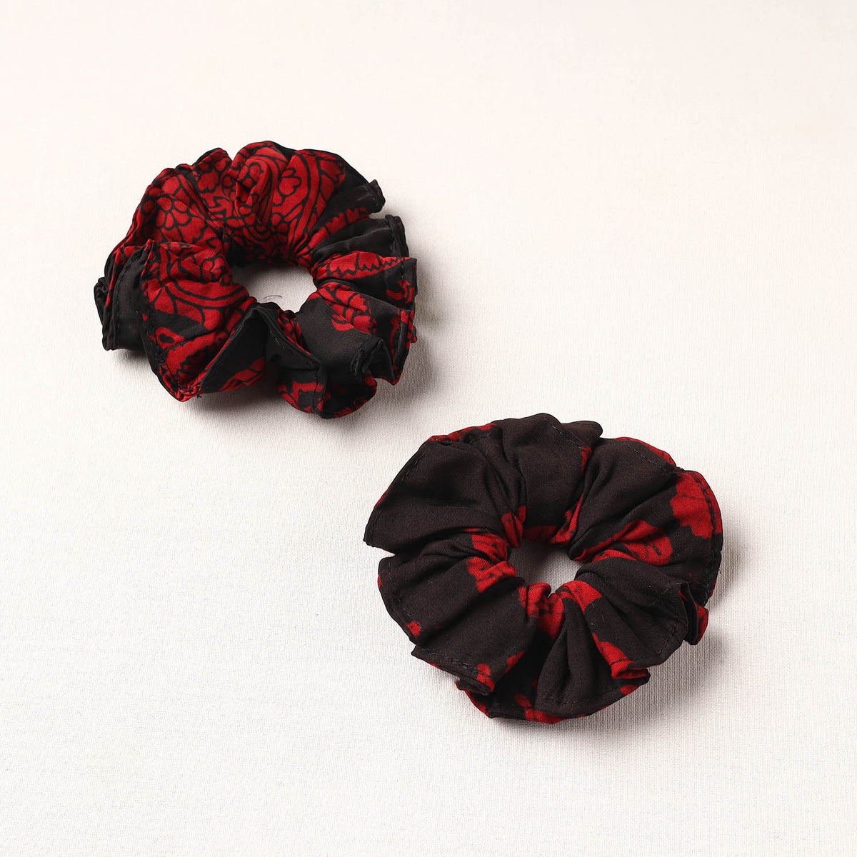 Handmade Fabart Rubber Band/Scrunchies (Set of 2) 28
