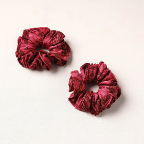 Handmade Fabart Rubber Band/Scrunchies (Set of 2) 30