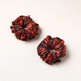 Handmade Fabart Rubber Band/Scrunchies (Set of 2) 32