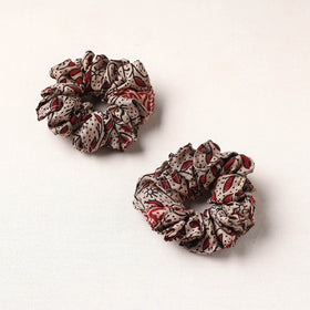 Handmade Fabart Rubber Band/Scrunchies (Set of 2) 34