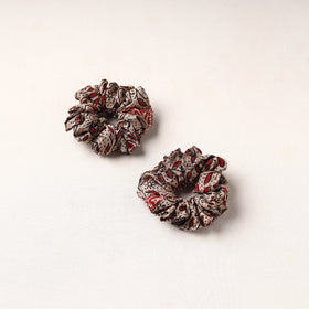 Handmade Fabart Rubber Band/Scrunchies (Set of 2) 34