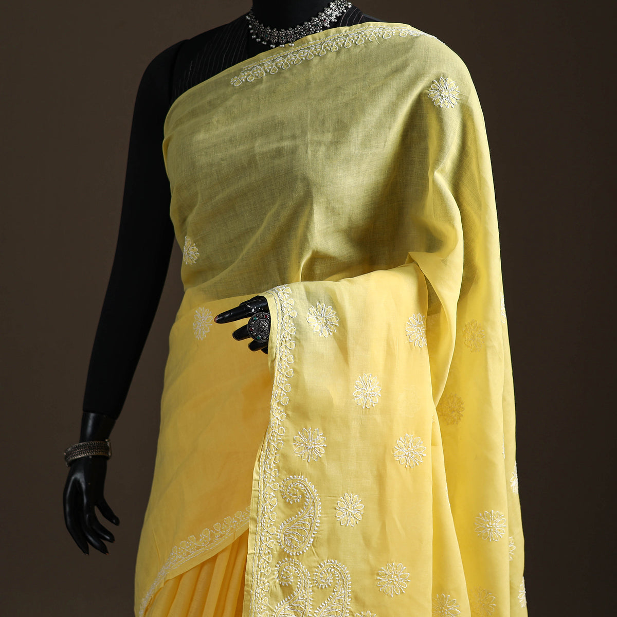 Hand Embroidered Terivoile Cotton Lucknowi Chikankari Saree 18