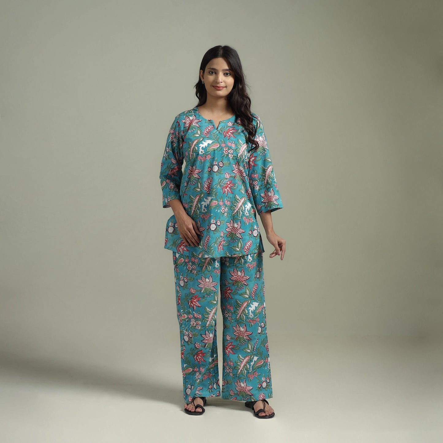 Sanganeri Floral Printed Cotton Night Suit for Women 04