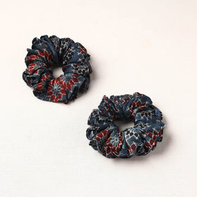 Handmade Fabart Rubber Band/Scrunchies (Set of 2) 36