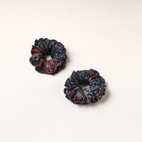 Handmade Fabart Rubber Band/Scrunchies (Set of 2) 36