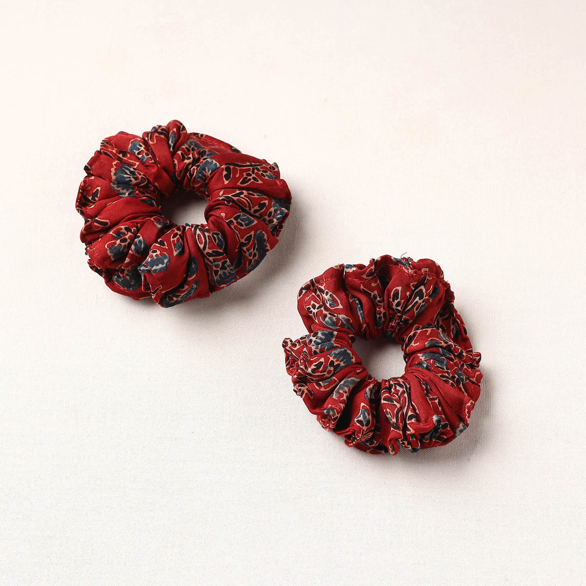Handmade Fabart Rubber Band/Scrunchies (Set of 2) 39