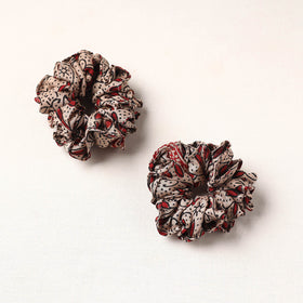 Handmade Fabart Rubber Band/Scrunchies (Set of 2) 40