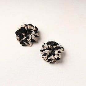 Handmade Fabart Rubber Band/Scrunchies (Set of 2) 49
