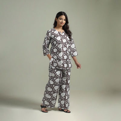 Sanganeri Floral Printed Cotton Night Suit for Women 05
