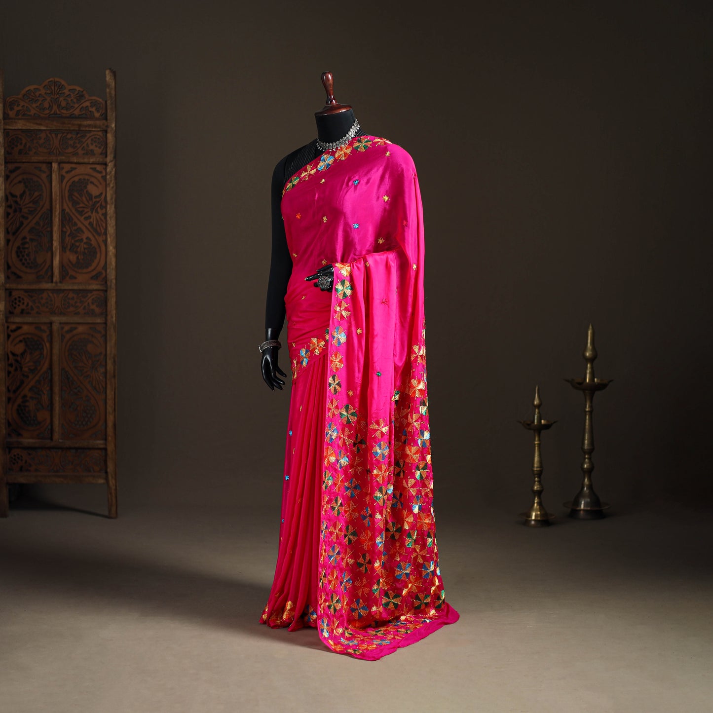 Chinon Silk Hand Embroidery Phulkari Saree 18