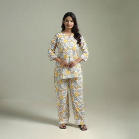 Sanganeri Floral Printed Cotton Night Suit for Women 11