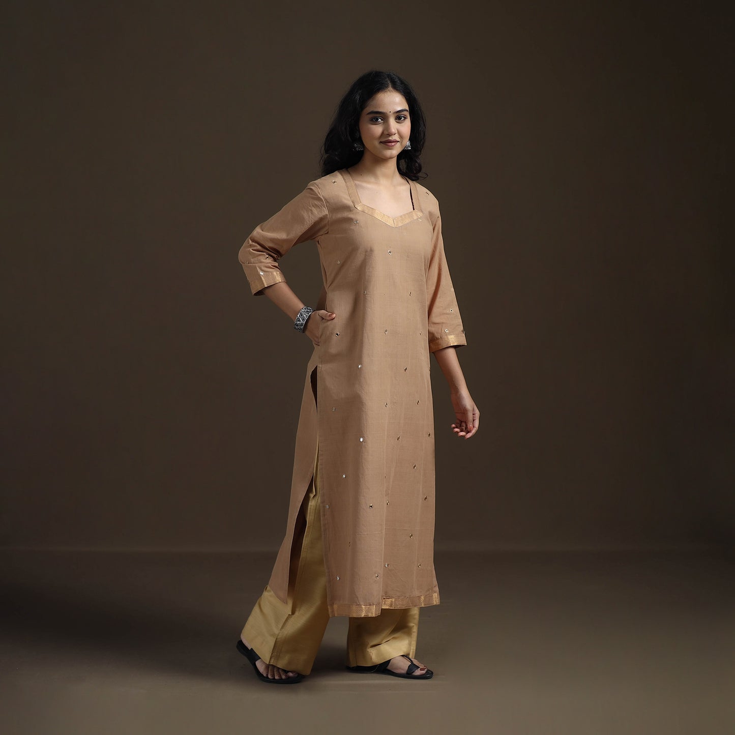 Mangalagiri Pure Handwoven Cotton Mirror Work Straight Kurta for women 02