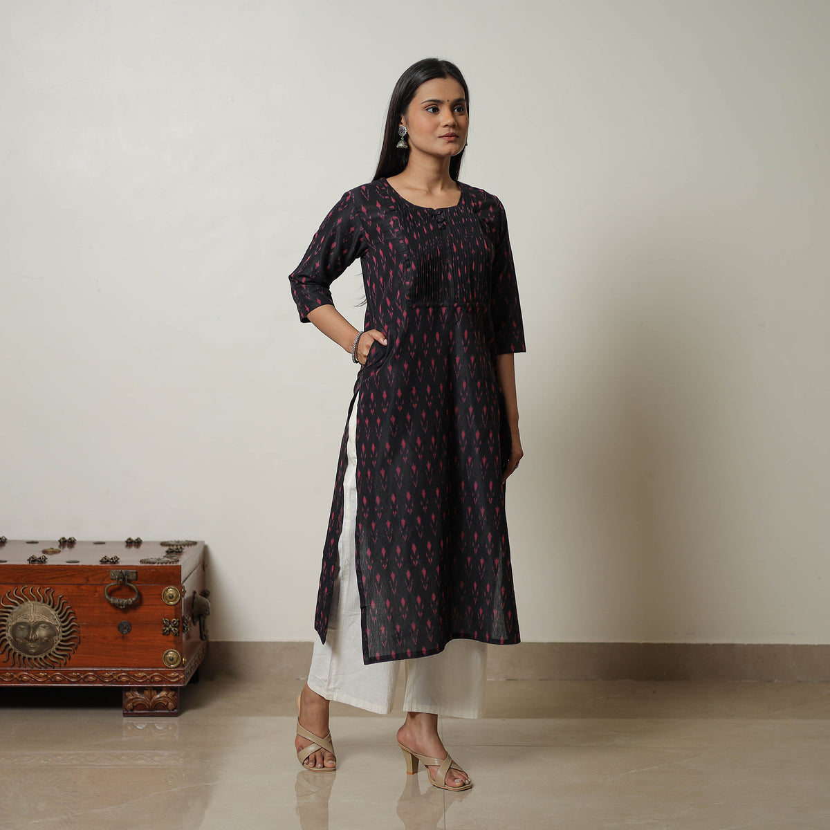 Black - Mercerised Cotton Straight Pochampally Ikat Kurta 08