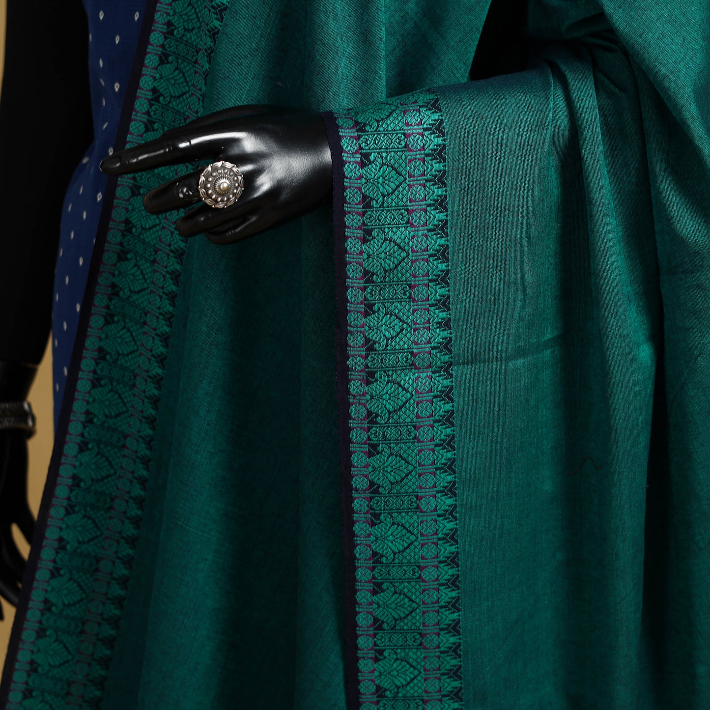 Green - cotton jacquard dupatta with thread border 11