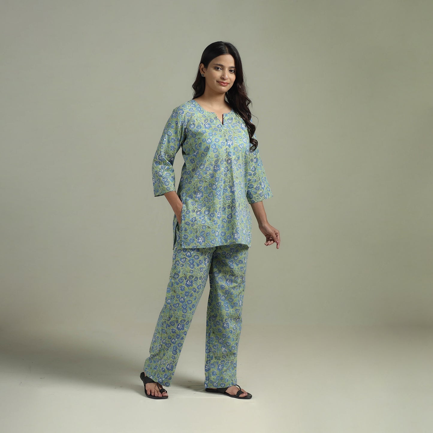 Sanganeri Floral Printed Cotton Night Suit for Women 09