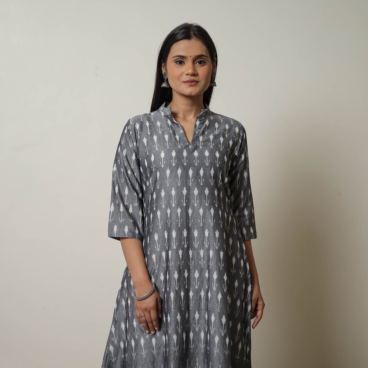 Grey - Mercerised Cotton A-Line Pochampally Ikat Kurta 02