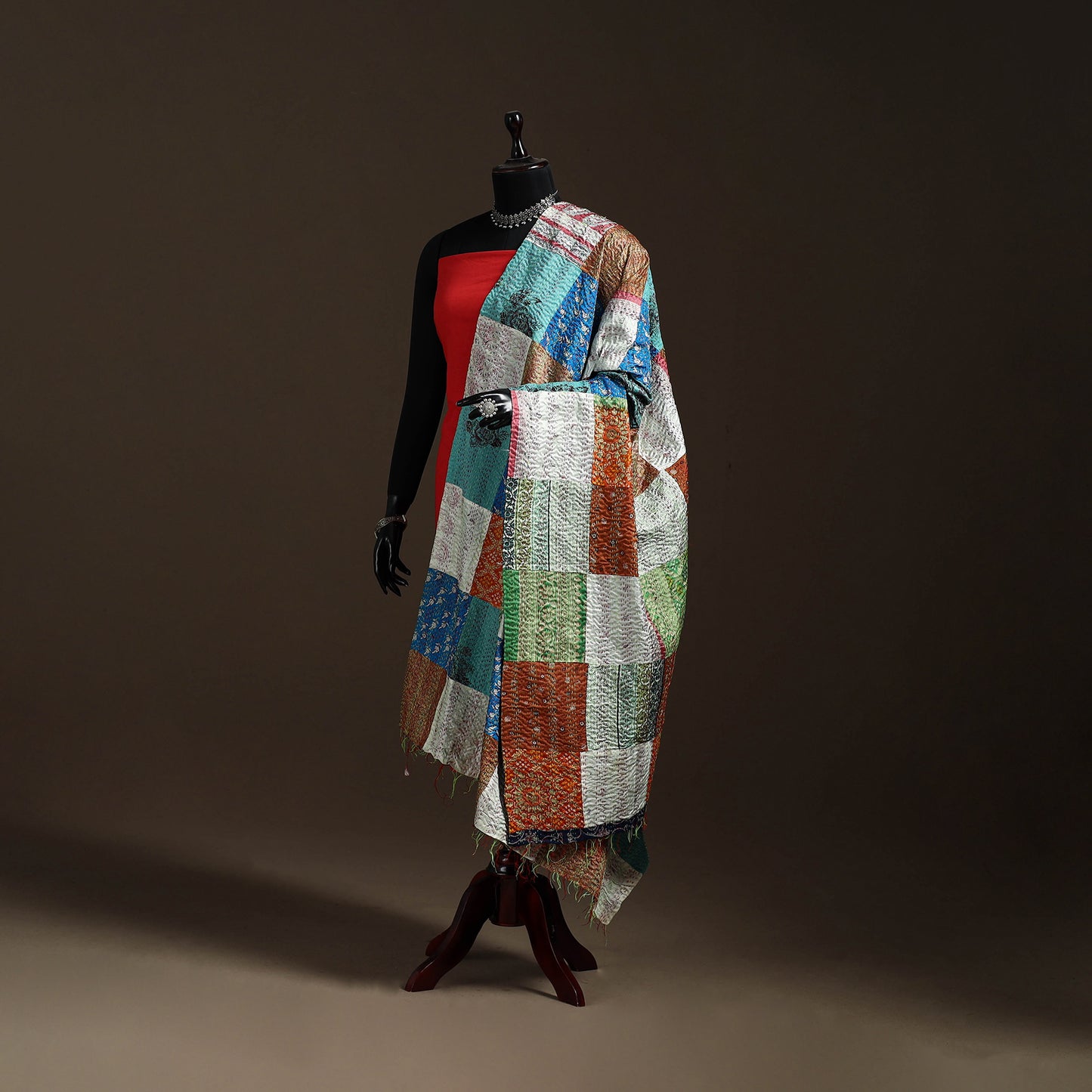 Bengal Hand Embroidery Patchwork Reversible Silk Kantha Dupatta 34