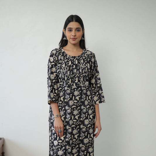 Black - Sanganeri Printed Cotton Pintuck Long Straight Kurta