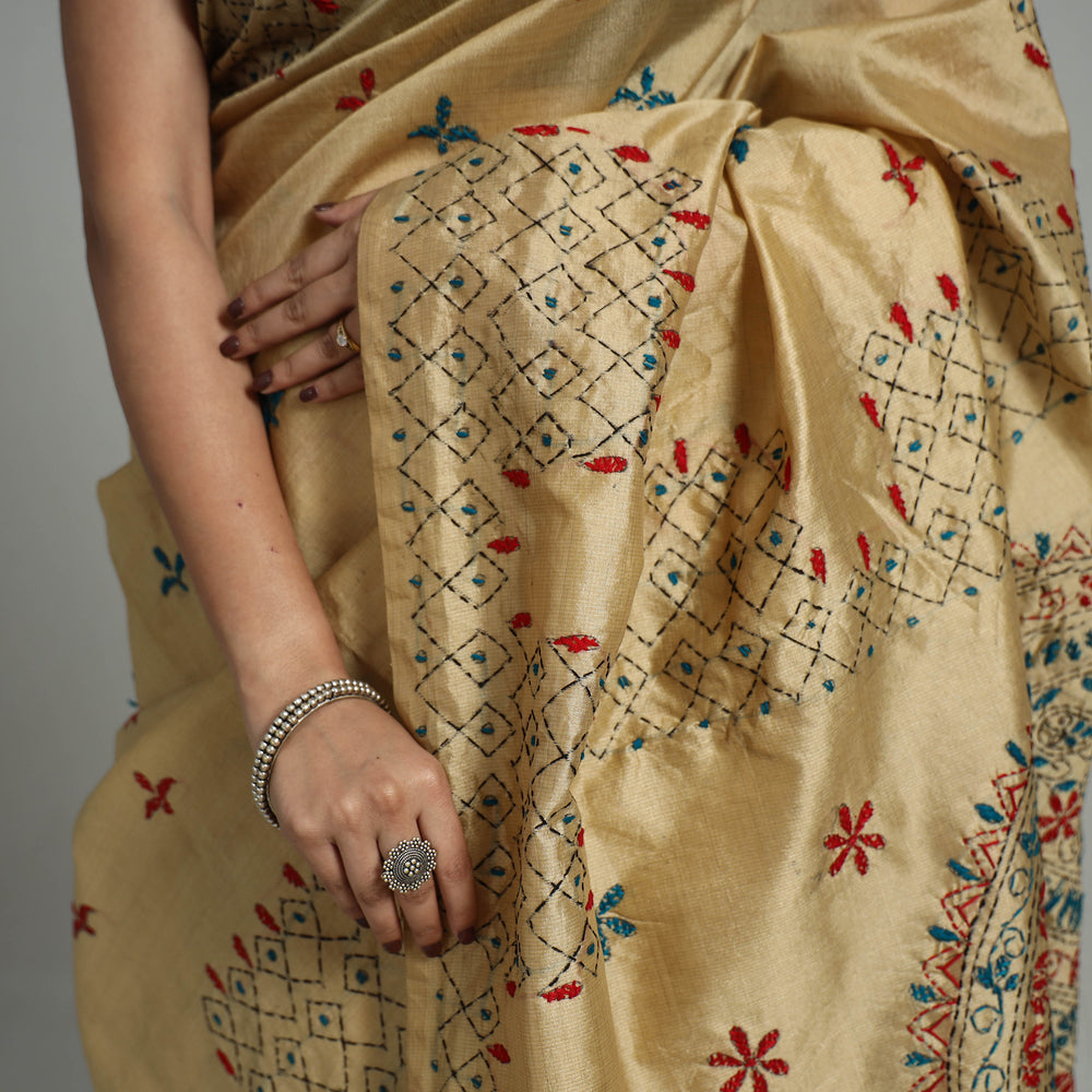 Beige - Handcrafted Bengal Nakshi Kantha Work Silk Saree 24