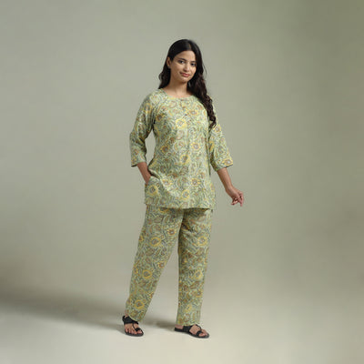 Sanganeri Floral Printed Cotton Night Suit for Women 15