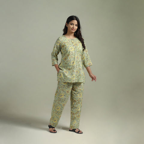Sanganeri Floral Printed Cotton Night Suit for Women 15