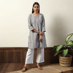 Buy Jhiri Handloom Cotton Straight Short Kurta Online l iTokri.com