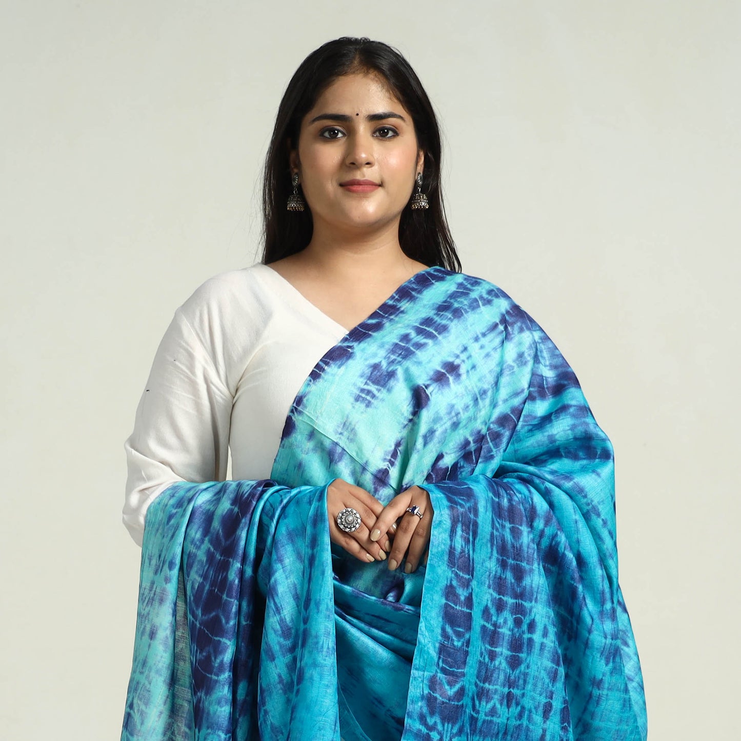 Tie & Dye Tussar Silk Shibori Dupatta 02