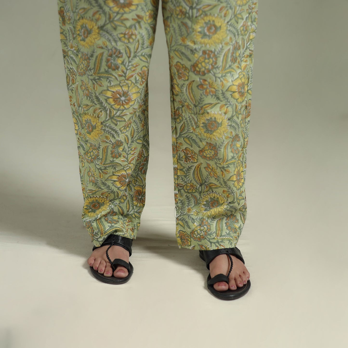 Sanganeri Floral Printed Cotton Night Suit for Women 15