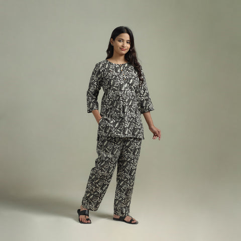 Sanganeri Floral Printed Cotton Night Suit for Women 14