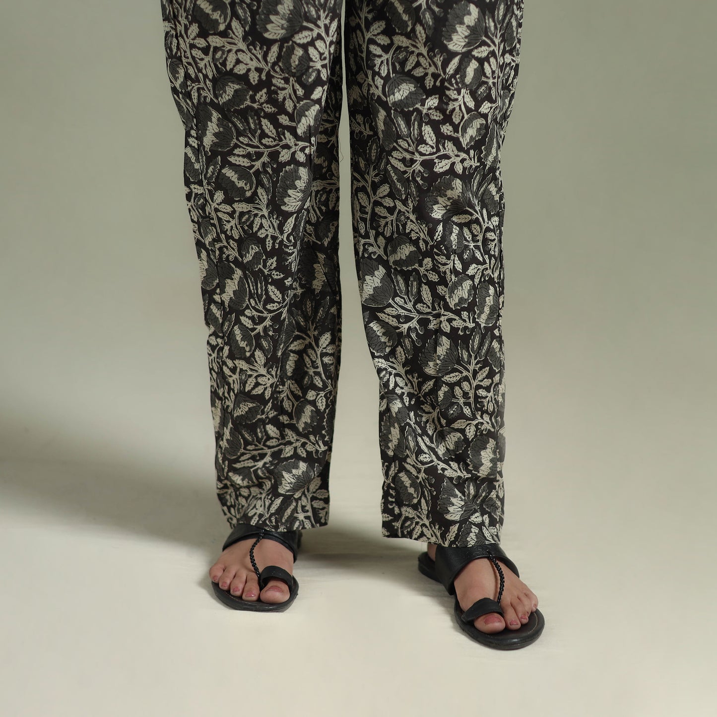 Sanganeri Floral Printed Cotton Night Suit for Women 14