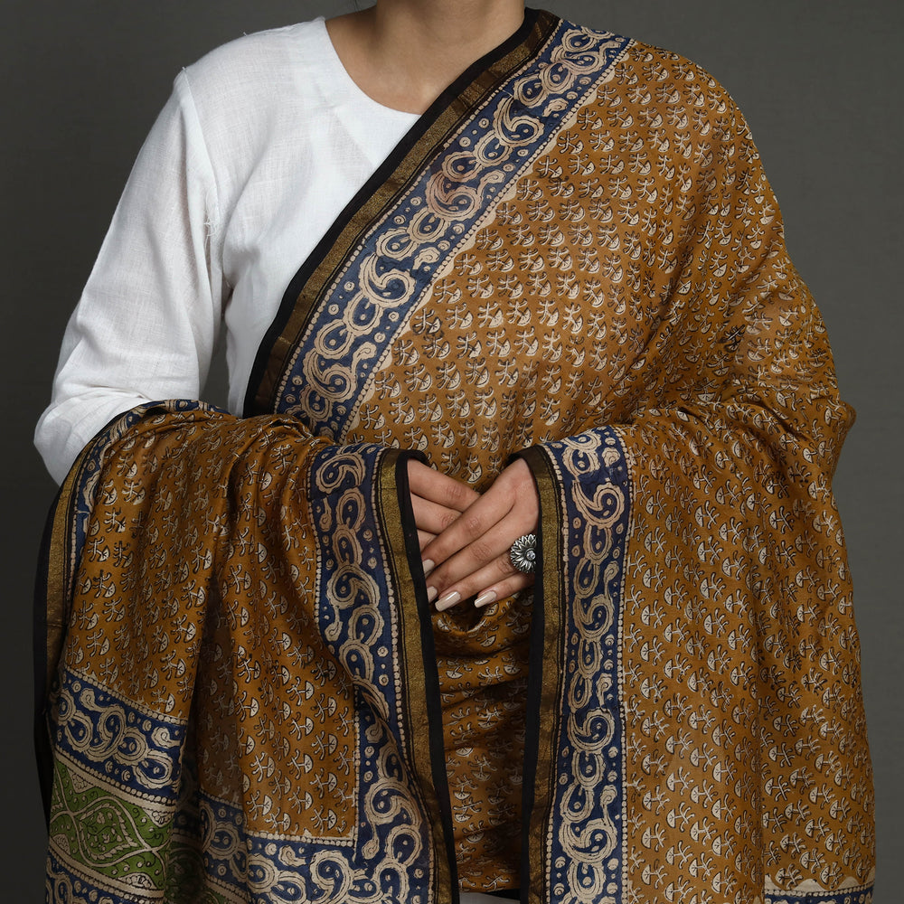 bagru dupatta