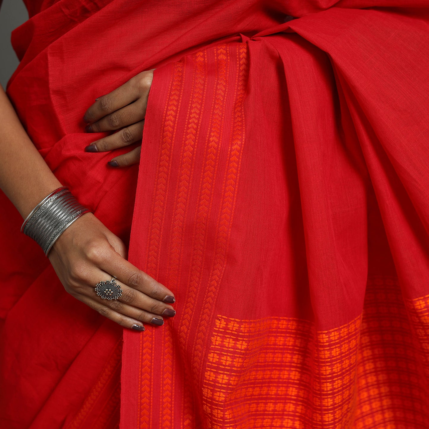 Red - Bengal Handwoven Cotton Begampuri Saree 02