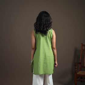 Jacquard Cotton Sleeveless Short Kurta for Women 41