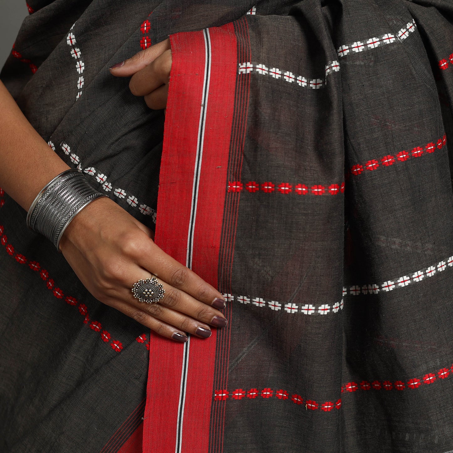 Grey - Bengal Handwoven Cotton Begampuri Saree 05