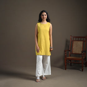 Jacquard Cotton Sleeveless Short Kurta for Women 40