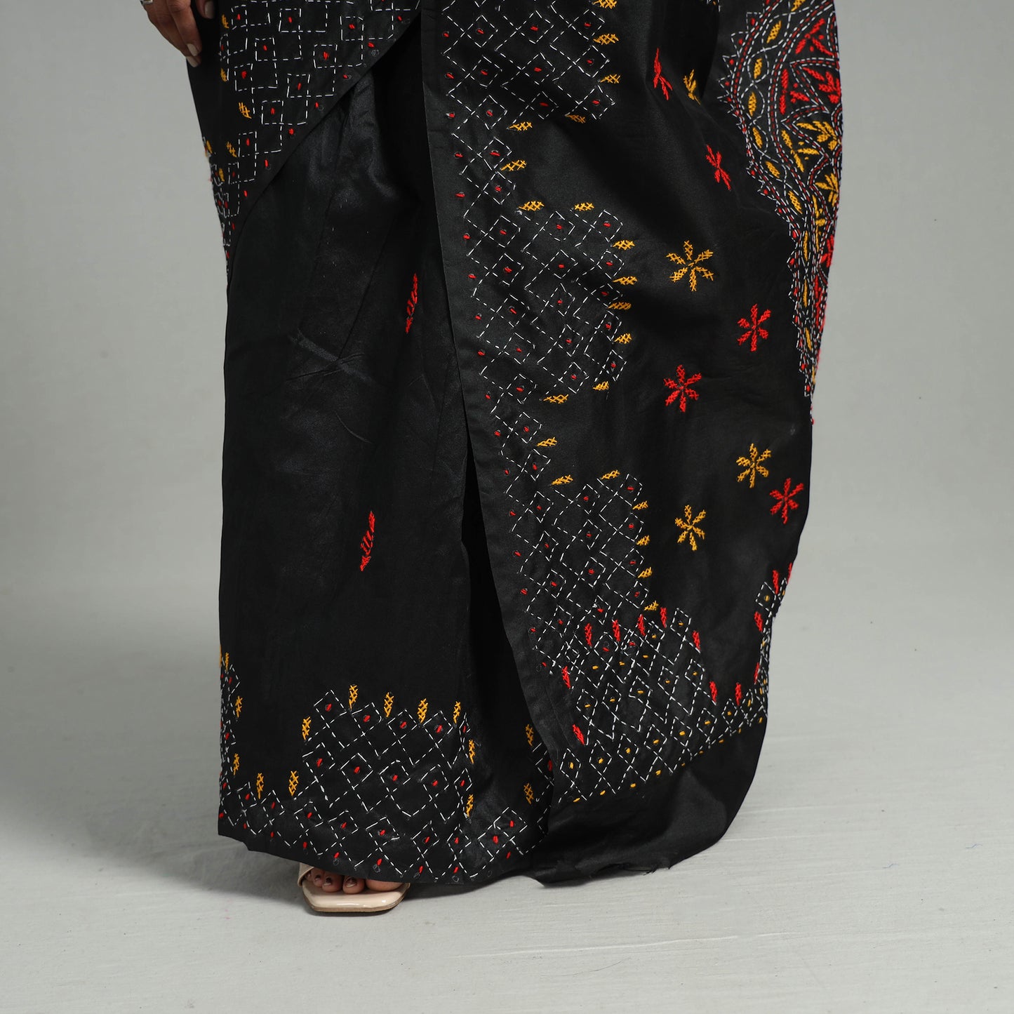 Black - Handcrafted Bengal Nakshi Kantha Work Silk Saree 33