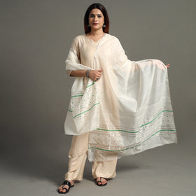  Traditional Chanderi Silk Handloom Zari Buti Dupatta with Tassels 23 