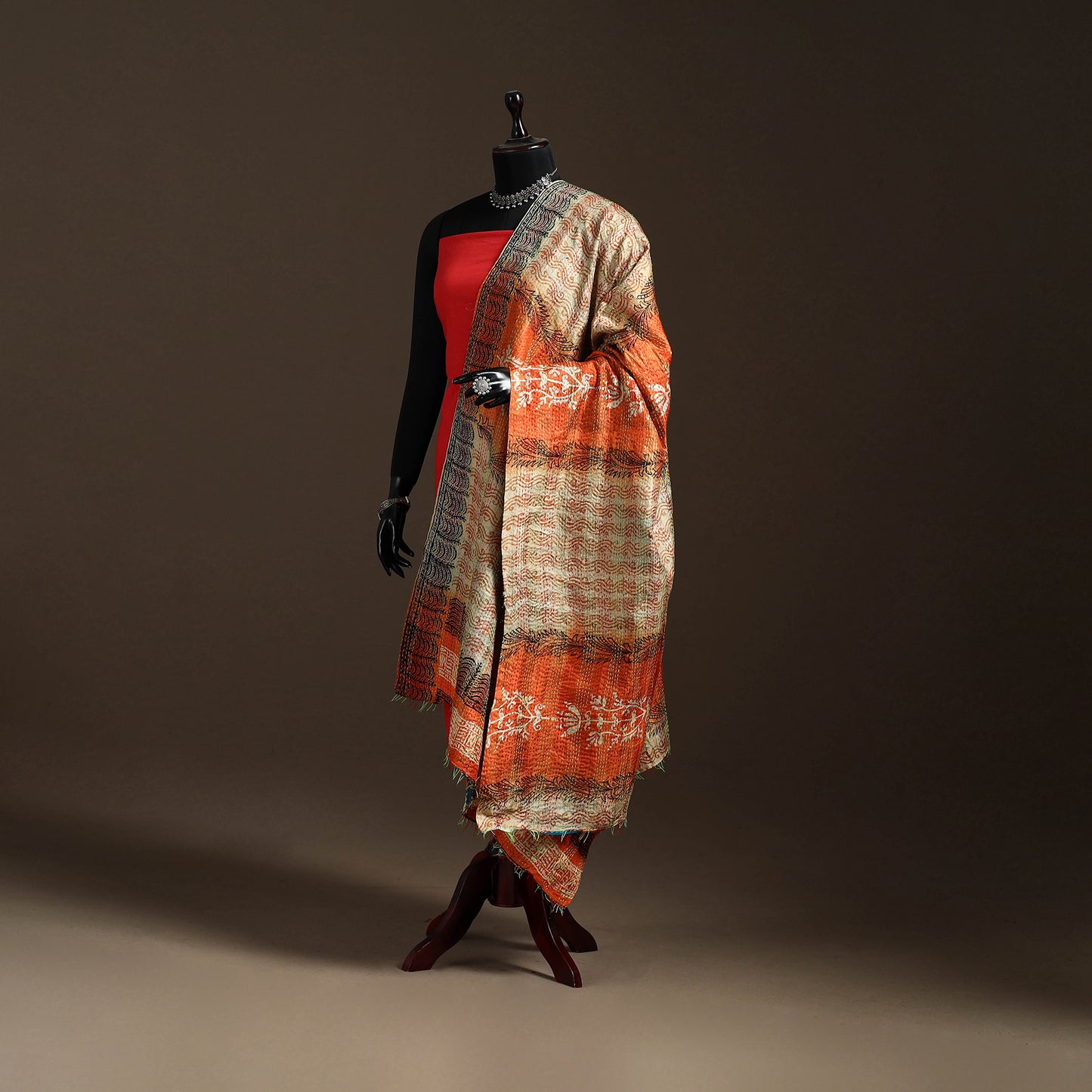 Bengal Hand Embroidery Patchwork Reversible Silk Kantha Dupatta 57