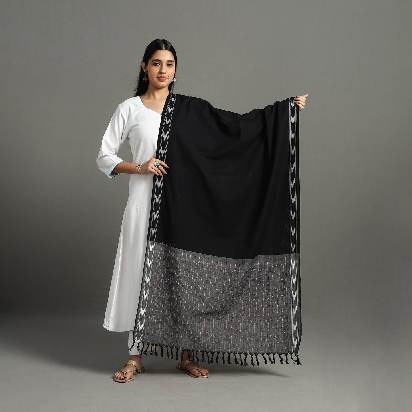 Pochampally Ikat Weave Cotton Handloom Dupatta 50