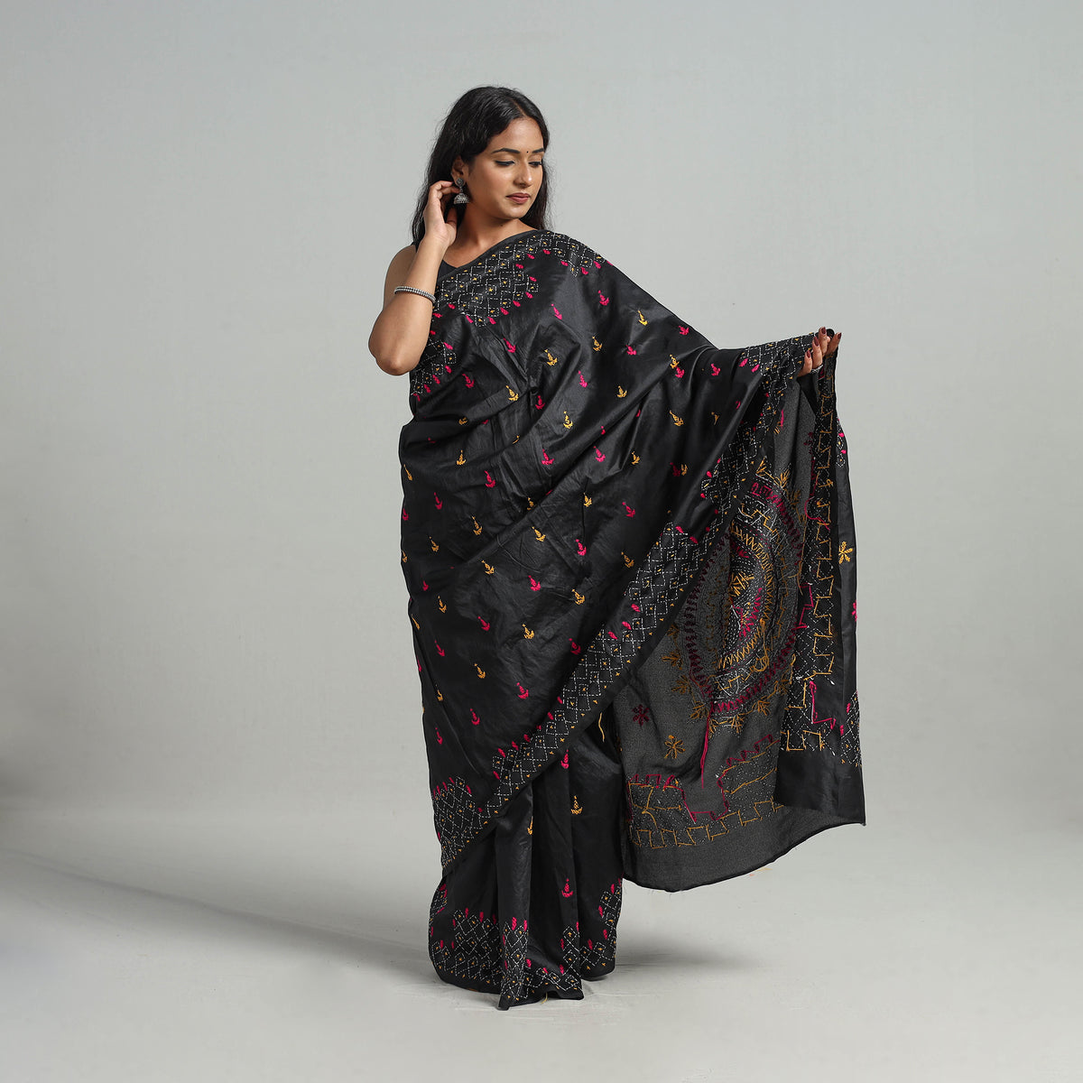 Bengal Nakshi Kantha Embroidery Silk Saree 41