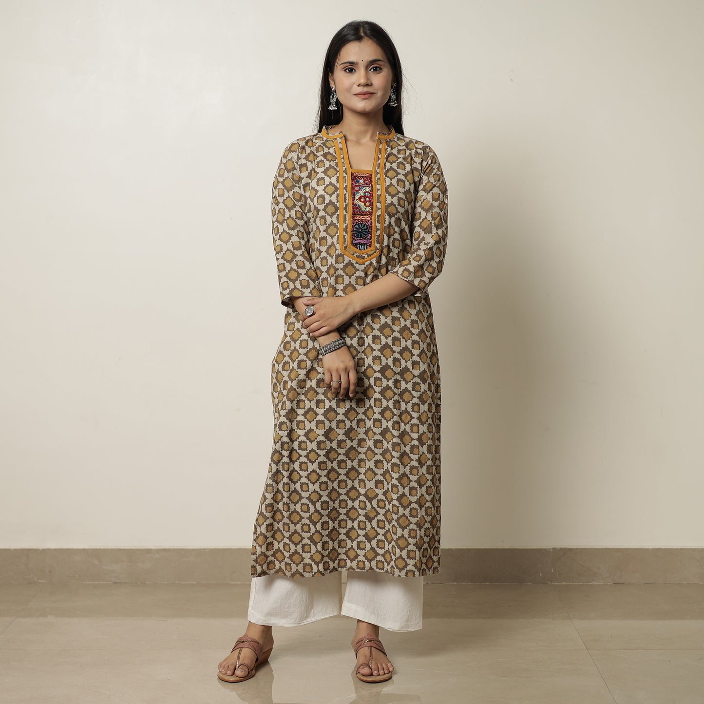 Buy Akola Hand Block Printed Cotton Straight Kurta with Kutch Embroidery Patchwork 30 Online at iTokri.com