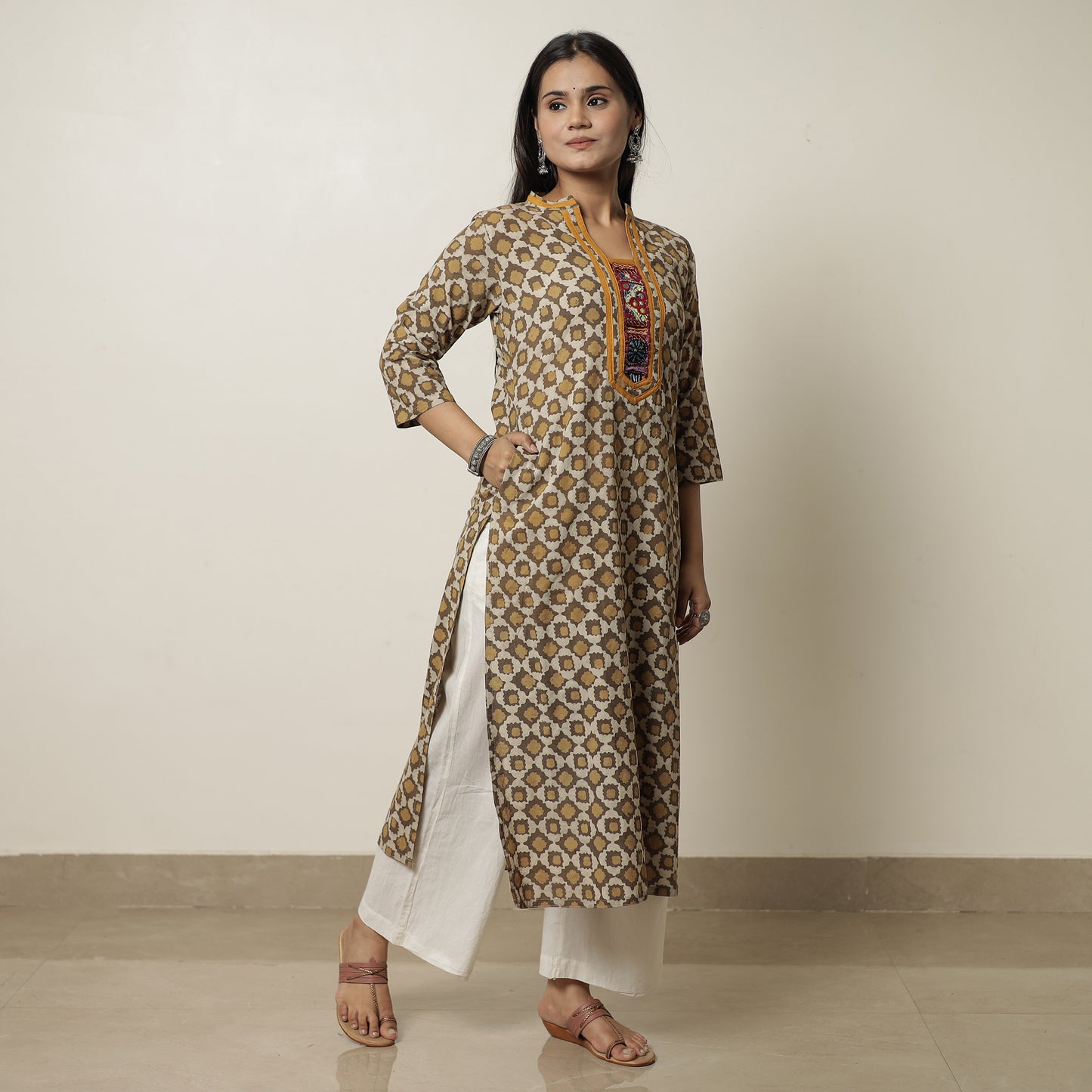 Buy Akola Hand Block Printed Cotton Straight Kurta with Kutch Embroidery Patchwork 30 Online at iTokri.com
